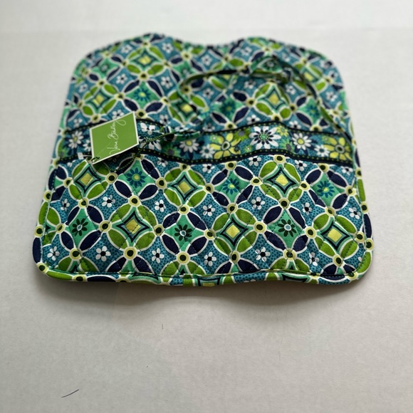 NWT Vera Bradley Make Up Brush travel set. “Daisy Daisy” pattern. - Picture 8 of 16